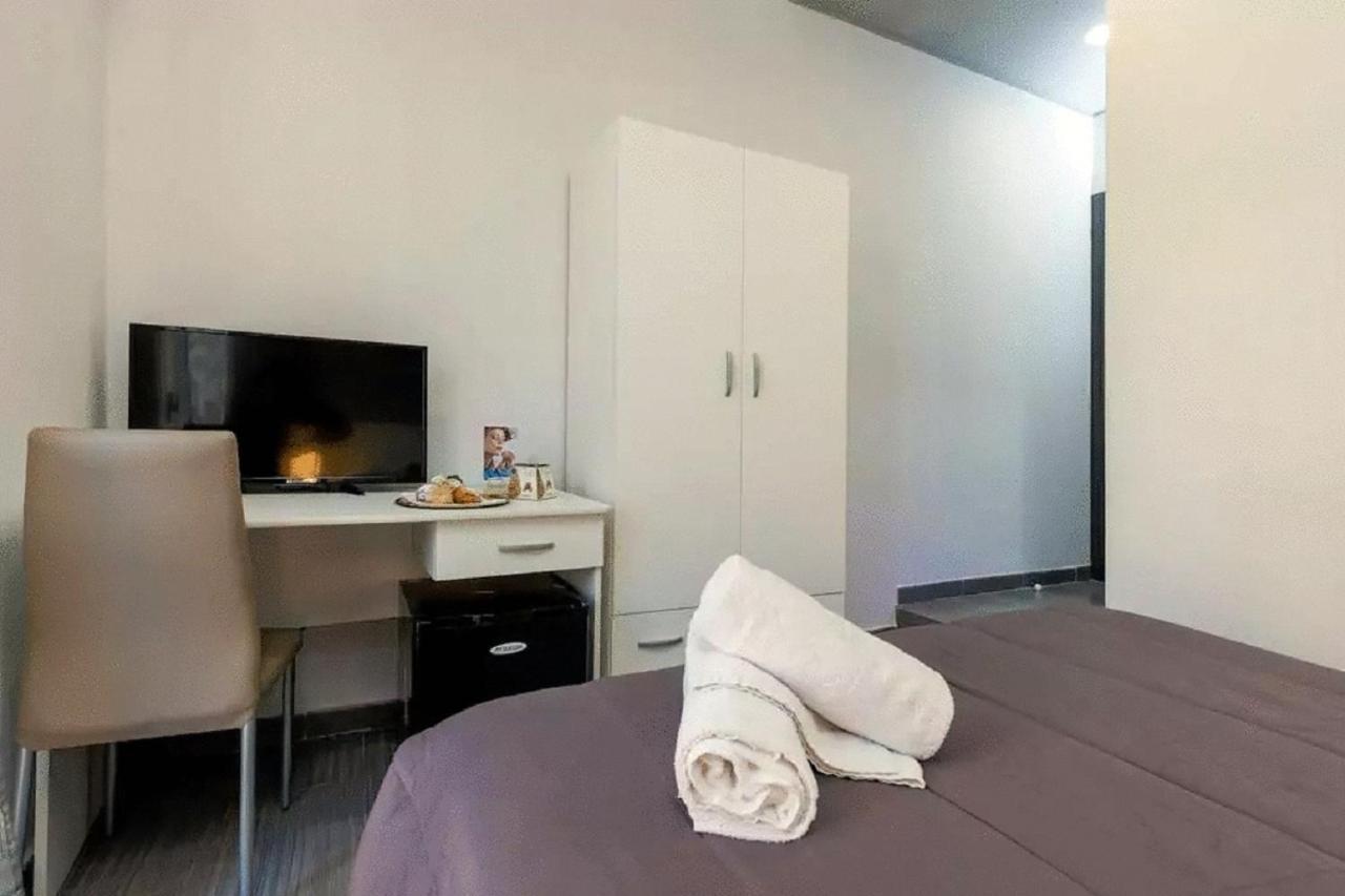 B&B Paradise Napoli Bagian luar foto